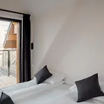 Apartment B27 *