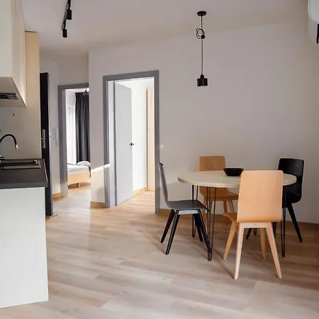 B27 * זקופאנה