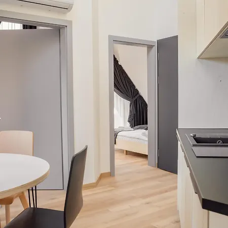 B27 דירה זקופאנה